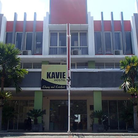 Kavie Hostel Malang Exterior photo